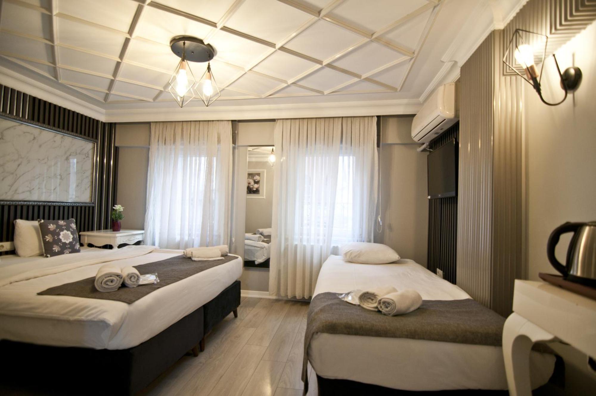 โฮเต็ล ลัวร์ Hotel อิสตันบูล ภายนอก รูปภาพ