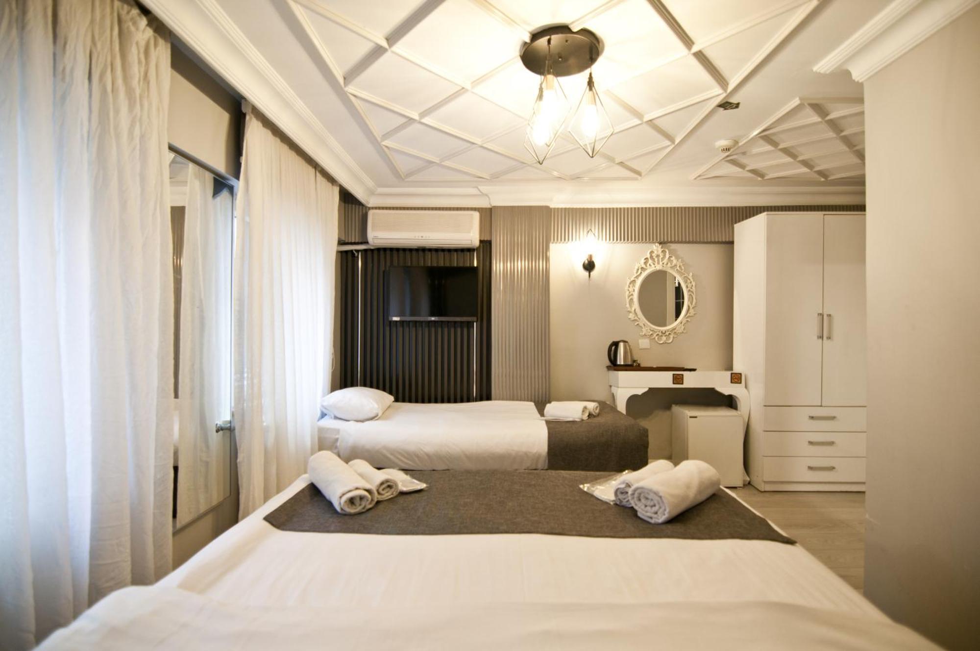 โฮเต็ล ลัวร์ Hotel อิสตันบูล ภายนอก รูปภาพ